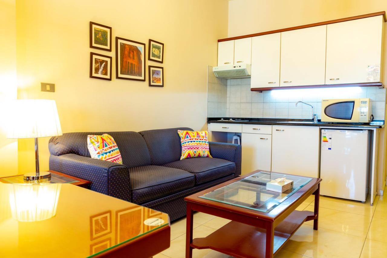 Comfort Hotel Suites Αμμάν Εξωτερικό φωτογραφία